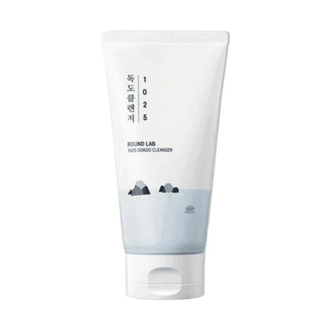 Мягкая пенка для умывания с морской водой Round Lab 1025 Dokdo Cleanser